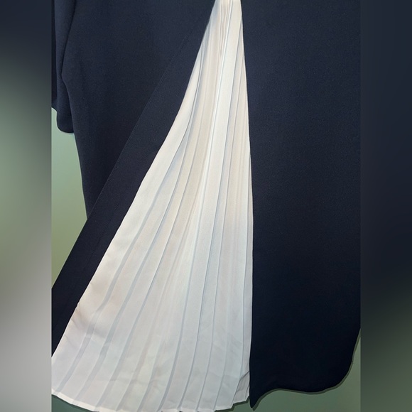 Ann Taylor blouse size Large - Picture 3 of 7